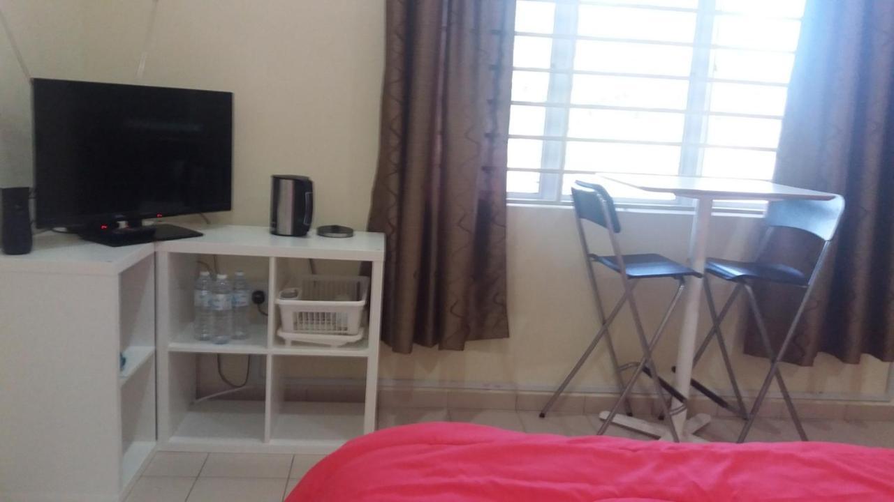 Glg Klia Transit House Apartment Sepang Exterior photo